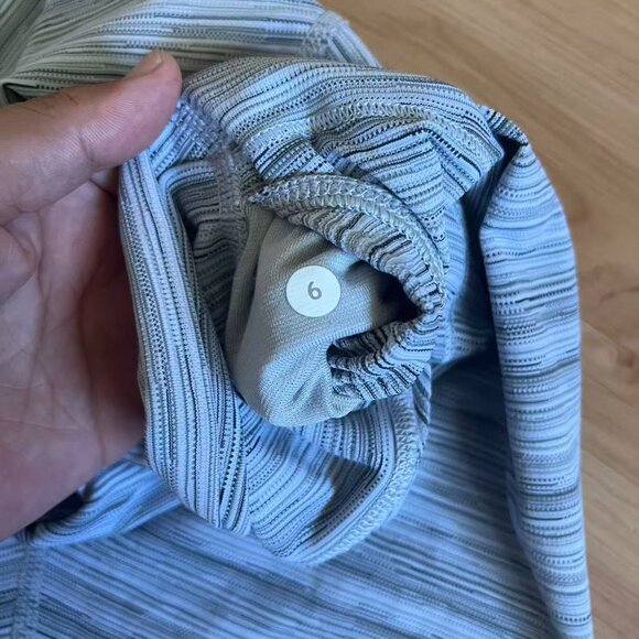 Lululemon High Times Pant-Cyber Stripe White Silver Fox Size 6 - Picture 6 of 8
